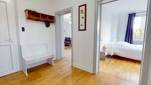 2 soverom, lydisolert, strykejern/-brett og wi-fi (inkludert)