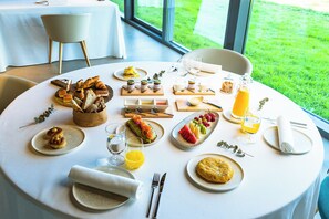 Petit déjeuner préparé sur commande servi tous les jours en supplément