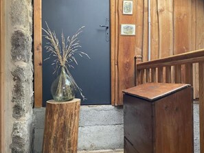 Interior - Charming cottage near ski trails, 2 bedrooms (Saint-Régis-du-Coin)
