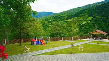 Área de parrillas y picnic