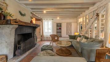 TV connectée, cheminée