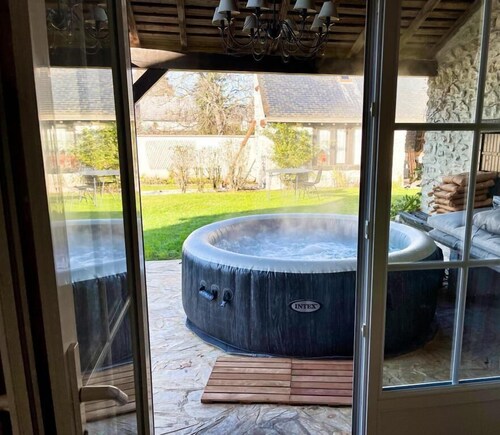 Le Cottage de Chitenay - heated swimming pool and jacuzzi