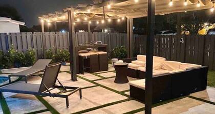 Paradise Found: Heated Pool, Mini Golf & BBQ