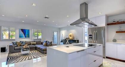 Relax Oasis: Heated Pool/BBQ/Mini Golf/Basketball