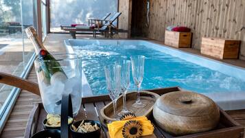 Indoor pool, outdoor pool