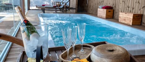 Indoor pool, outdoor pool