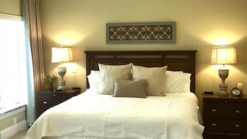 3 chambres, bureau, Wi-Fi, draps fournis