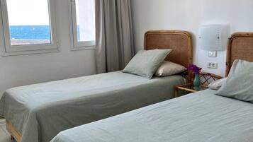 2 slaapkamers, reisbedje, wifi