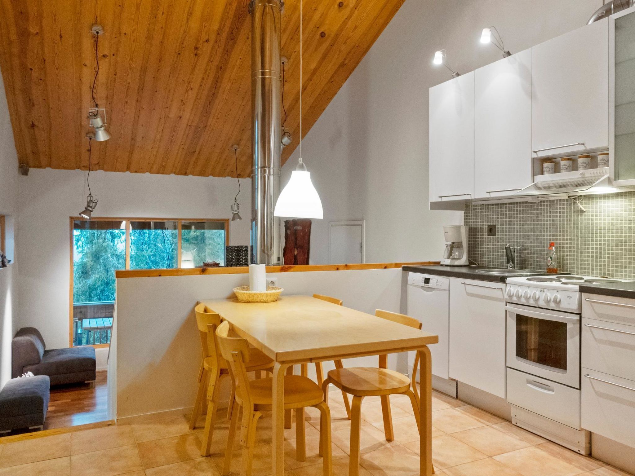 Réfrigérateur, micro-ondes, lave-vaisselle