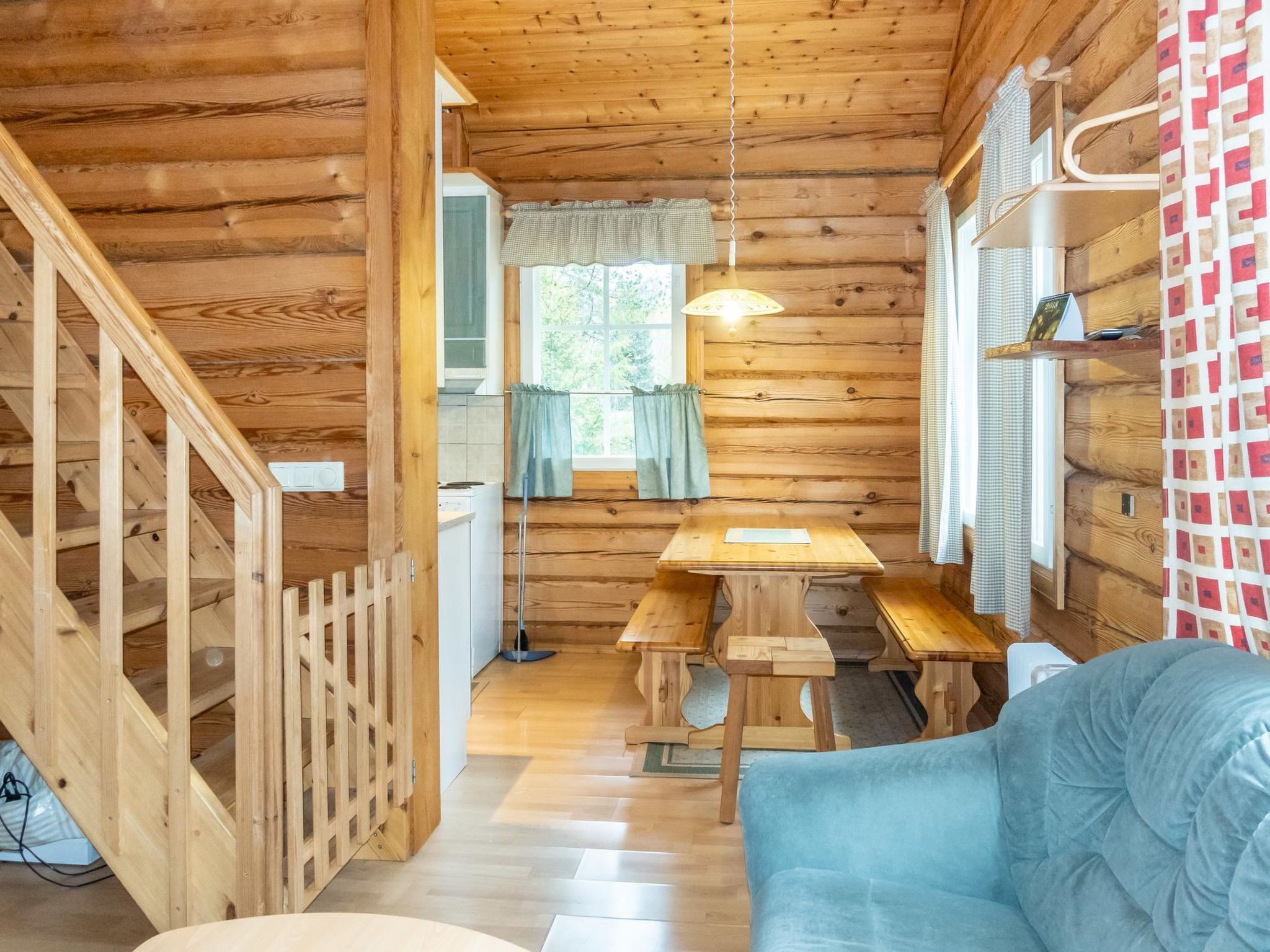 المنشأة من الداخل