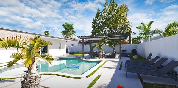 Outdoor pool, a heated pool