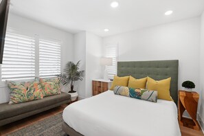 3 chambres, fer et planche à repasser, accès au Wi-Fi (inclus)