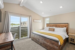 3 habitaciones, escritorio, tabla de planchar con plancha y wifi gratis 