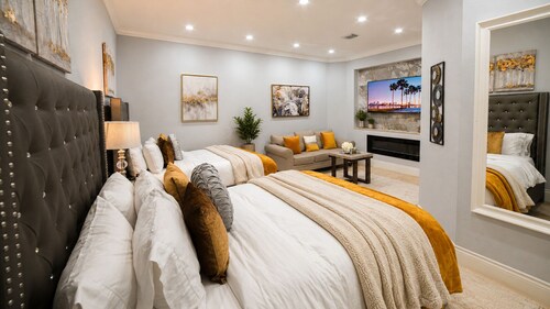 Family Oasis • Heated Pool 10 min to Zoo & Marina