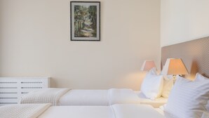Room - Abru (Tbilisi)