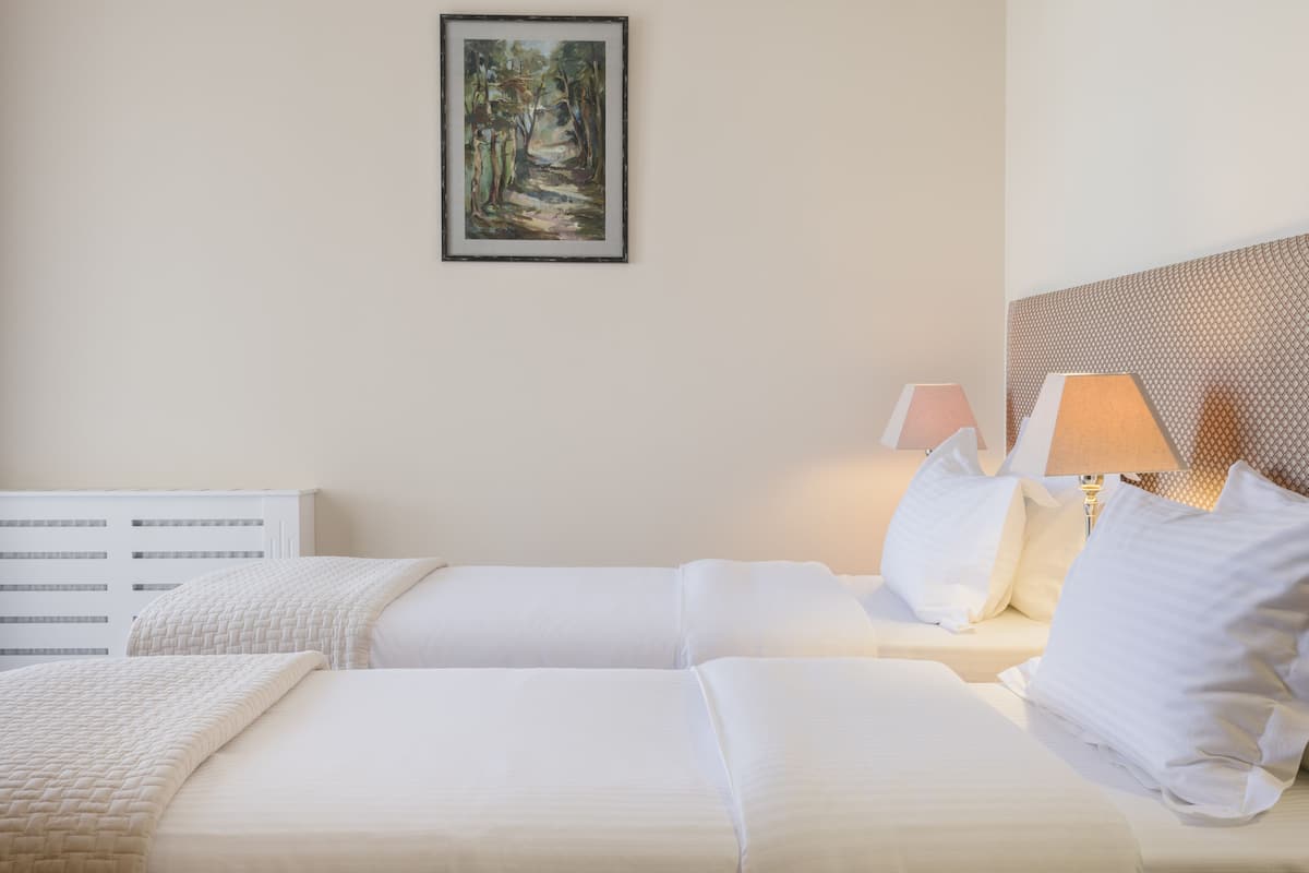 Minibar, in-room safe, individually furnished, desk