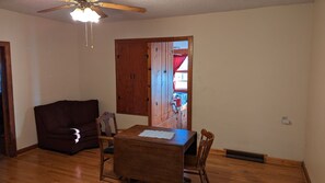 Interior - Gateswood Farmhouse (Anthony)