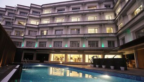 Executive Suite, 1 Double Bed | View from room