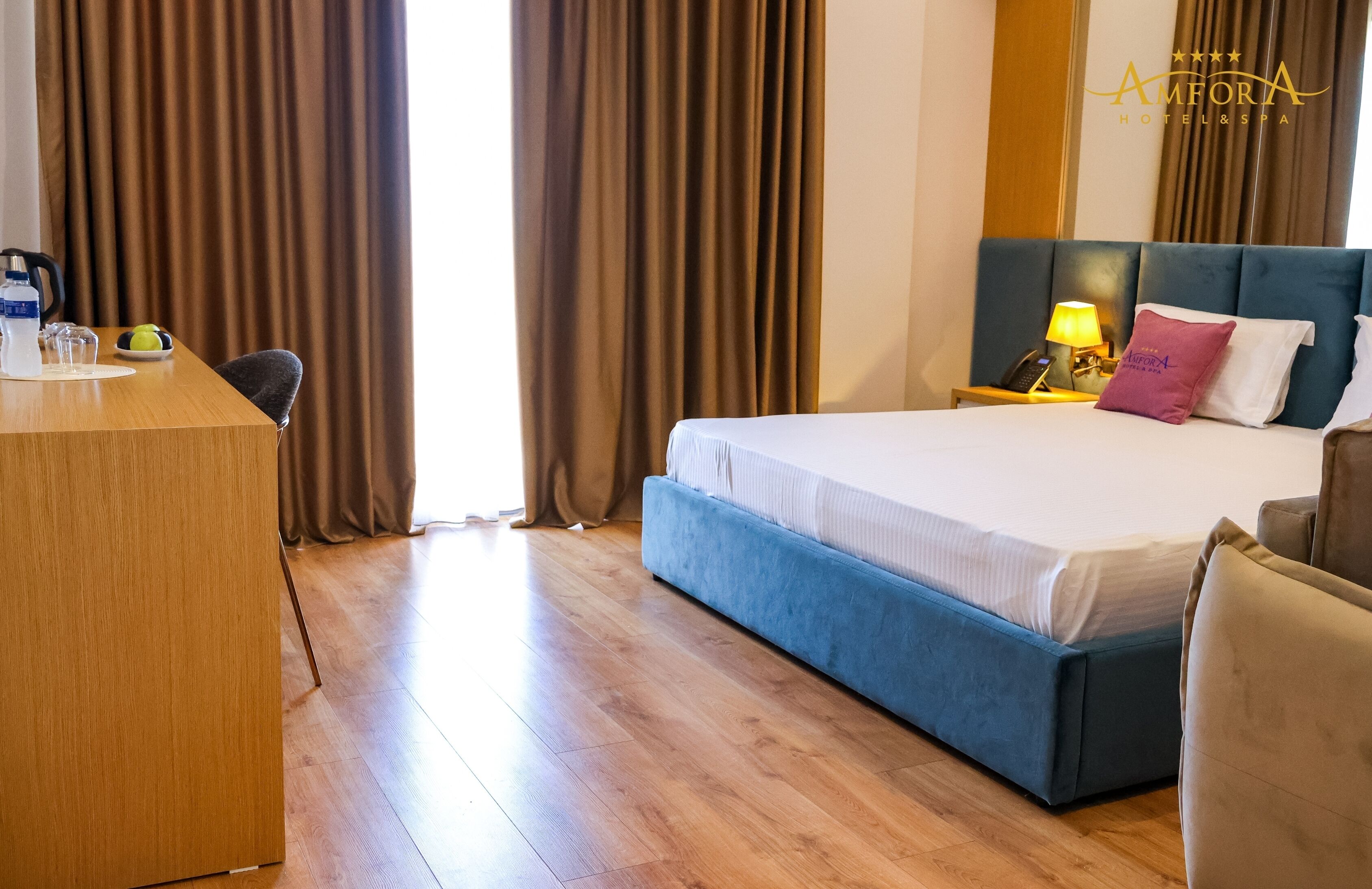 Deluxe Double Room | Down comforters, minibar, desk, soundproofing