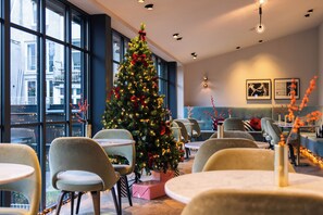 Breakfast area - Maison ELLE Amsterdam (Amsterdam)