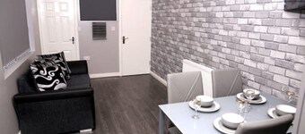 Large Double En-Suite Room near NEC, BHX & City