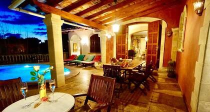 VILLA MUNAR I, Beautiful villa with swimmingpool ideal for families, quiet place