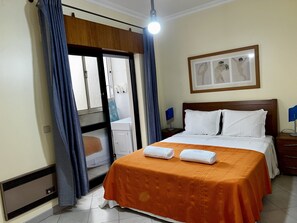 1 bedroom, iron/ironing board, free WiFi, bed sheets - Infante Sagres By FHR (Quarteira)