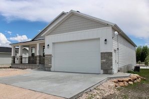 Exterior - Harmony at Stump Hollow (Sleeps 26) by Bear Lake Luxury Rentals (Garden City)