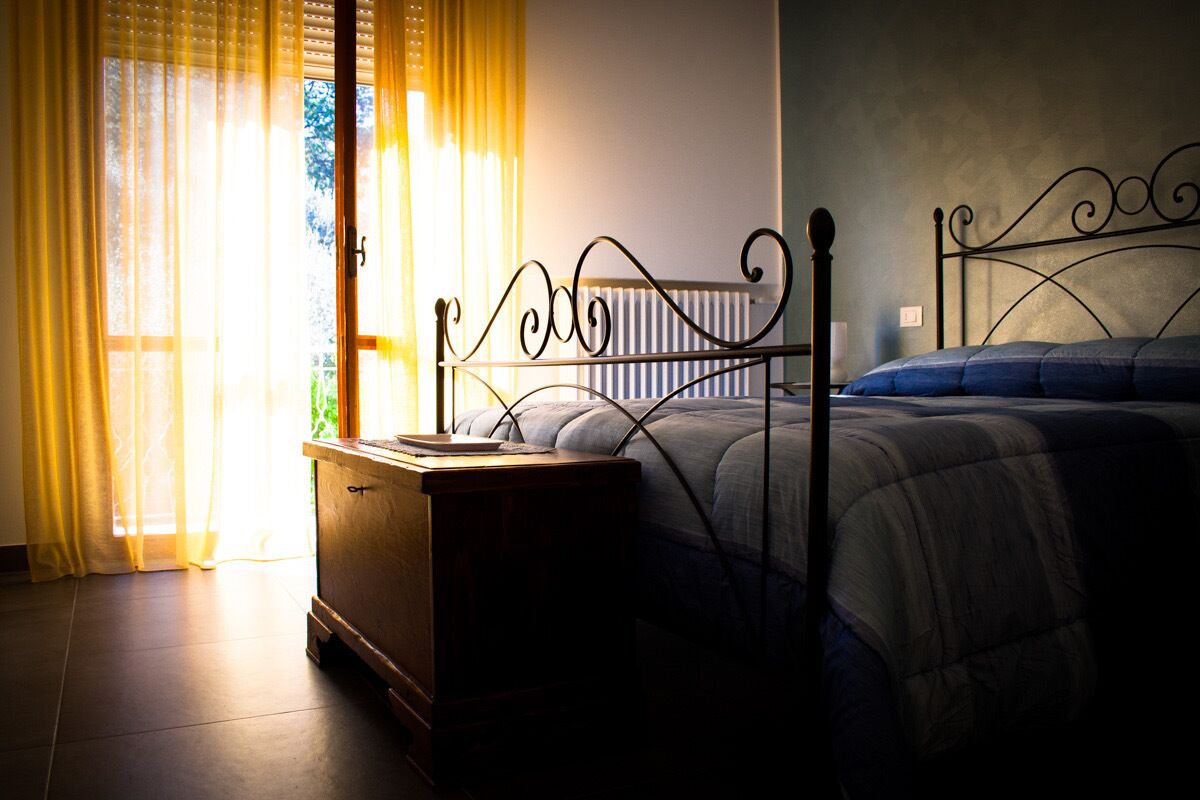 2 Schlafzimmer, Schreibtisch, Bügeleisen/Bügelbrett, Reisekinderbett