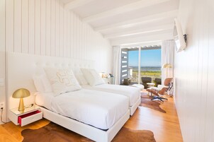 Ropa de cama de alta calidad, colchones Tempur-Pedic y minibar 