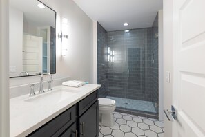 Villa, Multiple Beds, Patio | Bathroom | Towels