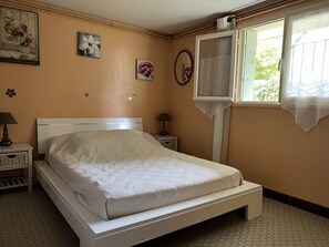 1 室のベッドルーム、アイロン / アイロン台、WiFi、ベッドシーツ