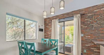Cute house, big private shaded yard, cul-de-sac, close to ALL entertainment!