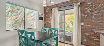 Cute house, big private shaded yard, cul-de-sac, close to ALL entertainment!