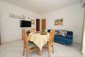 Design Apartment, 1 Bedroom, Terrace, Courtyard View | In-room dining - Apartments Mario (Novalja)