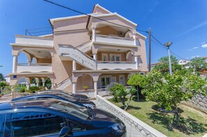 Exterior - Apartments Mario (Novalja)