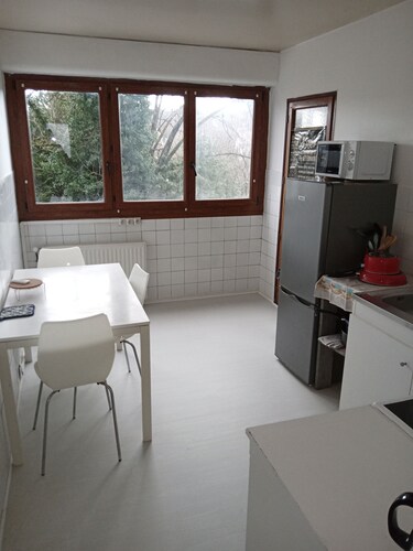 Apartment with free parking