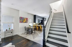 Dining - Yellow Door Inn, Modern | Dog-Friendly | Mini Golf! (Savannah)