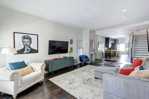 Télévision, espaces bureaux