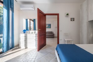 2 Schlafzimmer, Bügeleisen/Bügelbrett, Bettwäsche