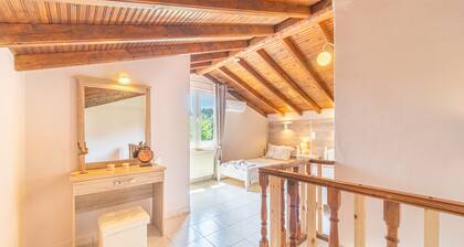 Apartment "Villa Logas" close to the Beach with Garden & Wi-Fi