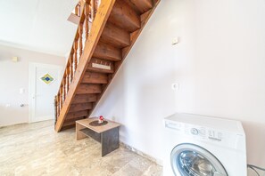 Interior - Apartment "Villa Logas" close to the Beach with Garden & Wi-Fi (Corfu)