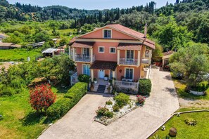 Exterior - Apartment "Villa Logas" close to the Beach with Garden & Wi-Fi (Corfu)