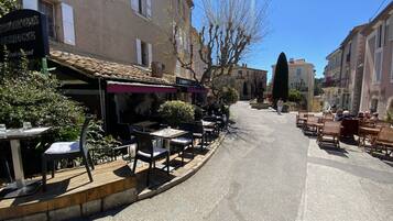 Restauration extérieure