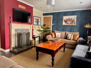 Télévision, cheminée