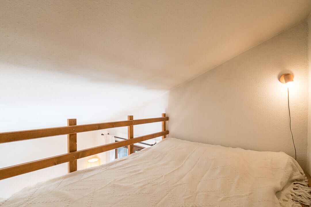 1 bedroom, iron/ironing board, bed sheets