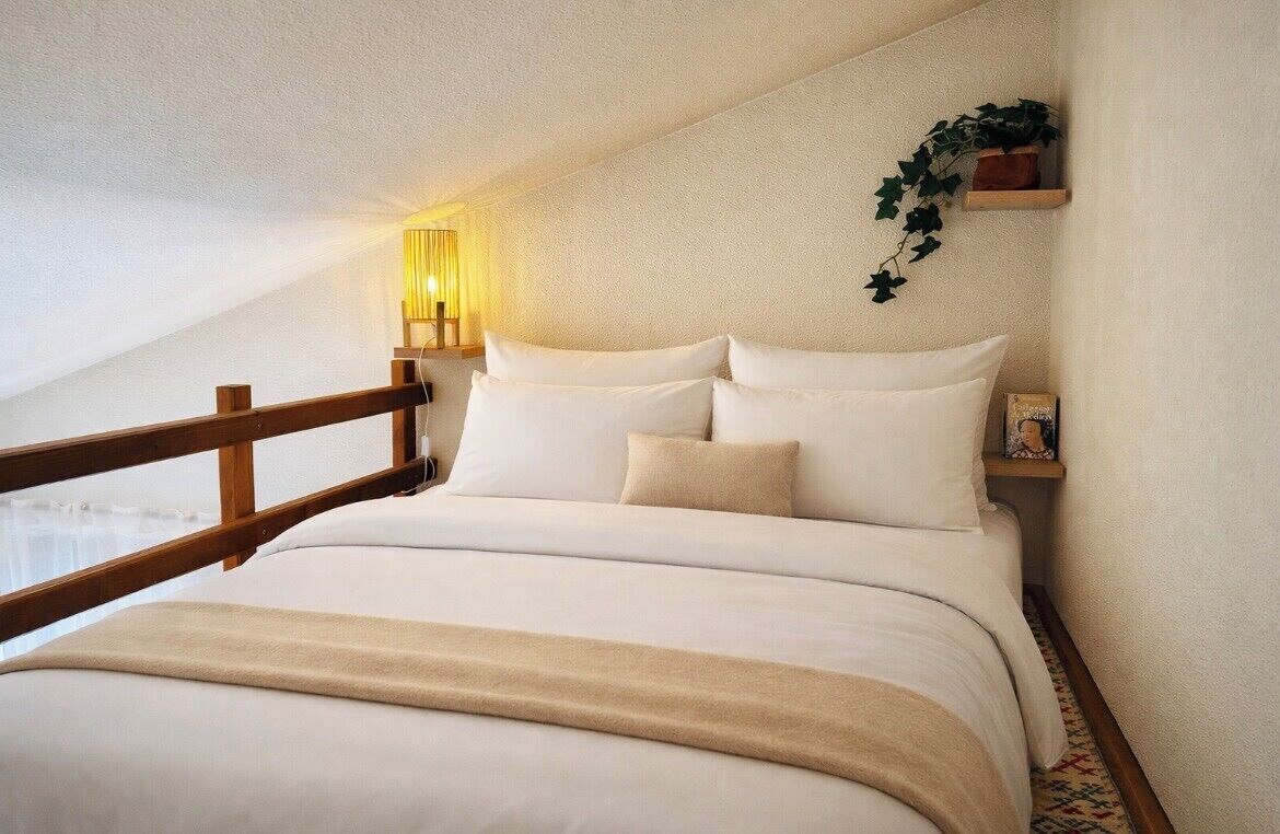 1 chambre, fer et planche à repasser, draps fournis