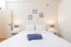 4 bedrooms, iron/ironing board, travel crib, free WiFi - Houseloft Forum Premium (Thessaloniki)