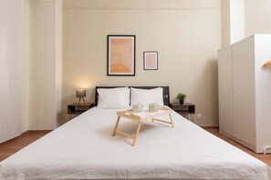 5 bedrooms, iron/ironing board, travel cot, free WiFi - Houseloft Heritage Retreat (Thessaloniki)