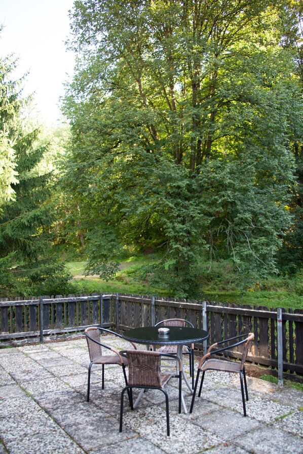 Habitación doble estándar | Terraza o patio